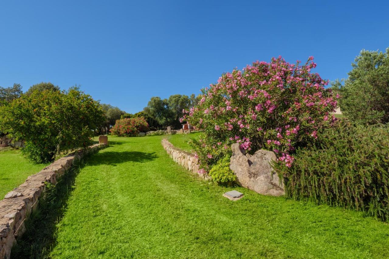 Villa Delle Aie Primo Piano Baja Sardinia Exterior photo